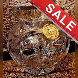 #Vintage #CrystalClear Polish 24% Lead Crystal Vase Floral Starburst Pattern